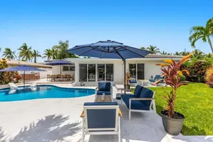 261 SE 4th St, Pompano Beach, FL 33060 - Photo 1