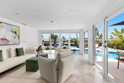 261 SE 4th St, Pompano Beach, FL 33060 - Photo 11