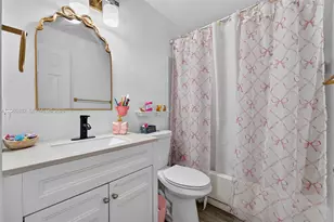 11083 NW 38th Pl, Sunrise, FL 33351 - Photo 19