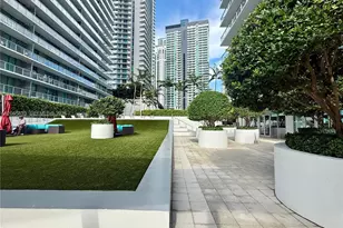 79 SW 12th St, Miami, FL 33130 - Photo 17