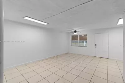 125 SE 2nd Ter, Hallandale Beach, FL 33009 - Photo 11