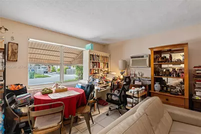125 SE 2nd Ter, Hallandale Beach, FL 33009 - Photo 23