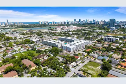 125 SE 2nd Ter, Hallandale Beach, FL 33009 - Photo 47