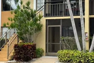 301 Lakeview Dr, Weston, FL 33326 - Photo 3
