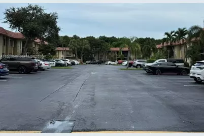 301 Lakeview Dr #102, Weston, FL 33326 - Photo 19