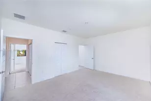 10461 NW 82nd St, Doral, FL 33178 - Photo 19