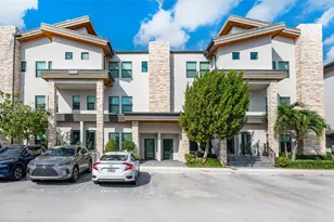 10461 NW 82nd St, Doral, FL 33178 - Photo 1