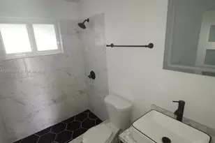 1864 NW 28th St, Miami, FL 33142 - Photo 13