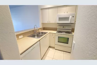 8353 SW 26th St #104, Miramar, FL 33025 - Photo 9
