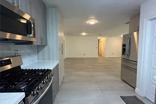 9461 SW 62nd St, Miami, FL 33173 - Photo 9
