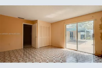 10710 SW 32nd St, Miami, FL 33165 - Photo 39