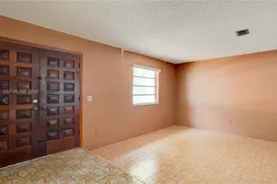10710 SW 32nd St, Miami, FL 33165 - Photo 13