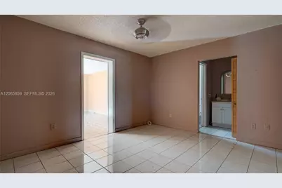 10710 SW 32nd St, Miami, FL 33165 - Photo 33