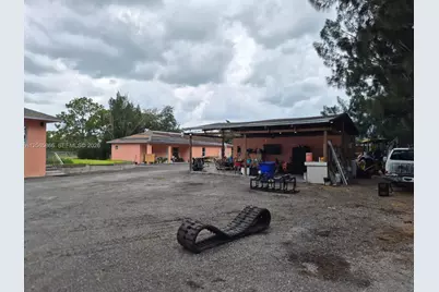 160 N Granja St, Clewiston, FL 33440 - Photo 7