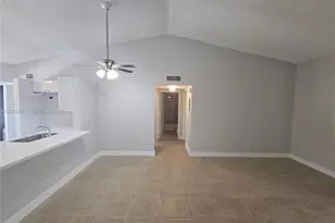 713 Gardens Dr, Pompano Beach, FL 33069 - Photo 5