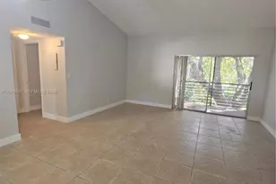 713 Gardens Dr, Pompano Beach, FL 33069 - Photo 3