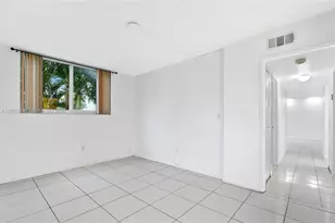 8050 NW 8th St, Miami, FL 33126 - Photo 21