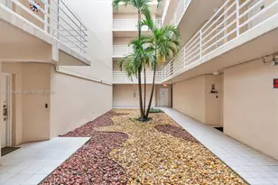 8050 NW 8th St, Miami, FL 33126 - Photo 5