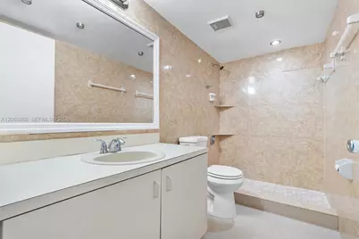 8050 NW 8th St #1110, Miami, FL 33126 - Photo 23