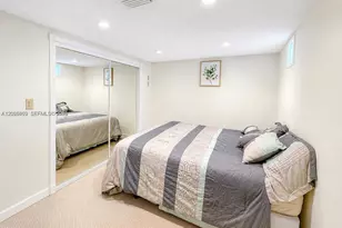 5005 Collins Ave, Miami Beach, FL 33140 - Photo 17
