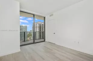 55 SW 9th St, Miami, FL 33129 - Photo 9