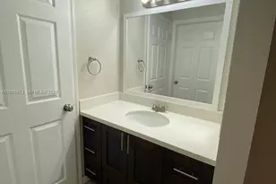 446 NE 210th Cir Terrace, Miami, FL 33179 - Photo 9