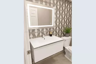 3555 W 106th St, Hialeah, FL 33018 - Photo 9