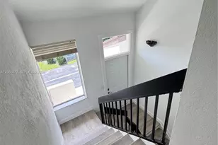 622 NW 98th Ct, Miami, FL 33172 - Photo 13