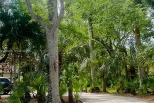 19980 SW 324th St, Homestead, FL 33030 - Photo 3