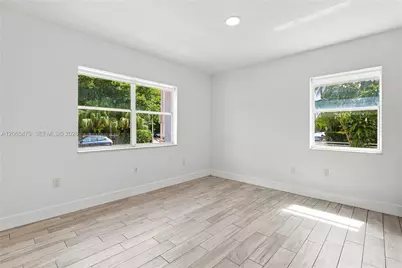 1000 7th St #10, Miami Beach, FL 33139 - Photo 19