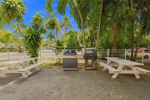 1000 7th St, Miami Beach, FL 33139 - Photo 23