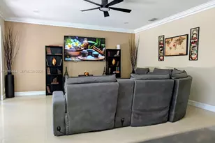 1073 Allamanda Way, Weston, FL 33327 - Photo 9