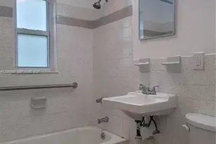 6758 NE 2nd Ave, Miami, FL 33138 - Photo 9