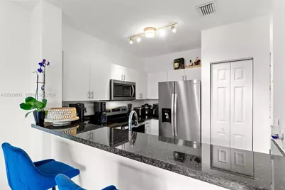 230 SE 29th Ave #21, Homestead, FL 33033 - Photo 9