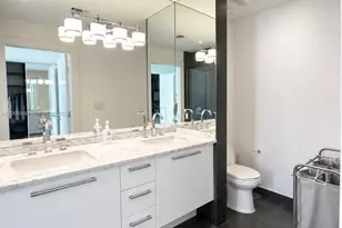 900 Biscayne Blvd, Miami, FL 33132 - Photo 5