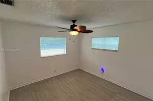 4235 SW 62nd Ave, Davie, FL 33314 - Photo 9