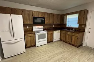 4235 SW 62nd Ave, Davie, FL 33314 - Photo 3