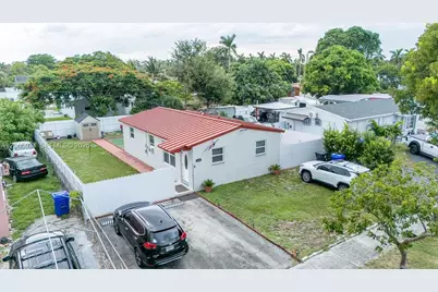 1600 N 68th Ave, Hollywood, FL 33024 - Photo 3
