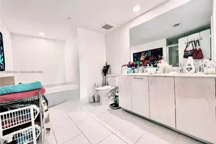 950 Brickell Bay Dr, Miami, FL 33131 - Photo 9