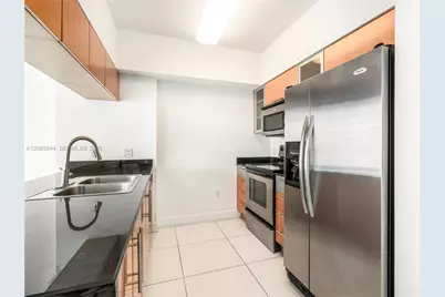 1750 N Bayshore Dr #PH-5309, Miami, FL 33132 - Photo 5