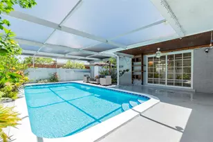 201 NE 57th Ct, Oakland Park, FL 33334 - Photo 11