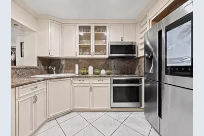 7961 W 6th Ave, Hialeah, FL 33014 - Photo 13