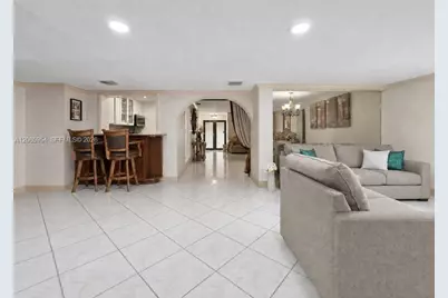 7961 W 6th Ave, Hialeah, FL 33014 - Photo 19
