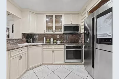 7961 W 6th Ave, Hialeah, FL 33014 - Photo 11