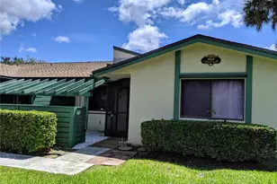 460 Lakeview Dr, Weston, FL 33326 - Photo 1