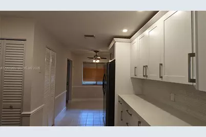 460 Lakeview Dr #4, Weston, FL 33326 - Photo 19