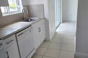 2415 NW 16th St Rd, Miami, FL 33125 - Photo 17