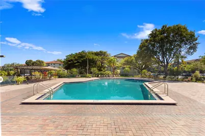 1100 SW 128th Ter #210U, Pembroke Pines, FL 33027 - Photo 13