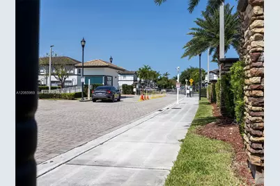 11406 NW 76th Ter #11406, Doral, FL 33178 - Photo 35