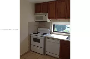 16919 N Bay Rd, Sunny Isles Beach, FL 33160 - Photo 9